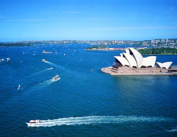 Top 9 tourist attractions and places to visit in Australia